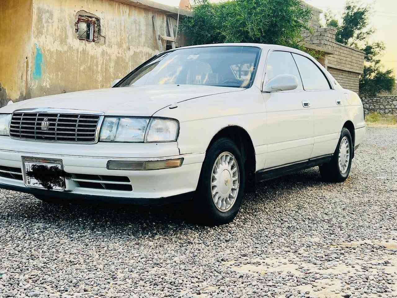 السلام عليكم 
بطه للبيع موديل 1992 
رقم نينوى بأسمي لل 29
سياره محرك گير حداديه تايرات خير من الله 
باتري جديد، تخم تاير جديد، صدر جديد
مرشوشه احزام كلير جماليه بدون ضربه 
سياره نظيفه وجاهزه 
السعر 52$بيها مجال
مكان السياره شرقاط
للاستفسار 
***********
