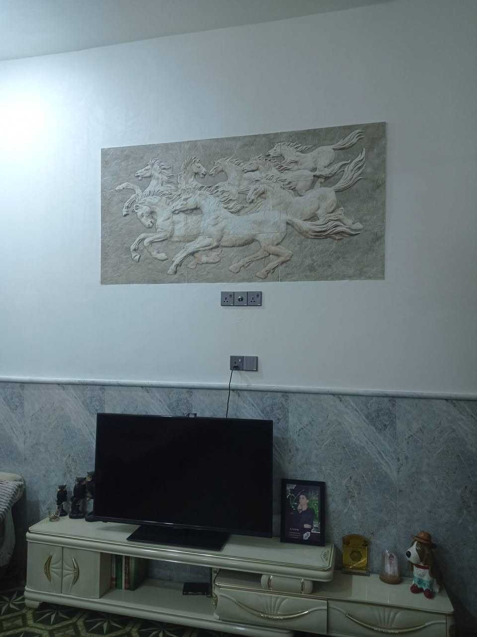 دار للبيع منطقه الطهمازيه شارع مخبز المصطفى ركن على شارعين مساحه ٣٤٣م٤غرف نوم استقبال مطبخ حار وباردهوال تحويل باسم المشتري سند ٢٥سعر خاص هاتف18187 077085


**إذا كنت صاحب هذا الإعلان وتريد حذفه لأي سبب، رجاءا أرسل رسالة إلى الدعم الفني**