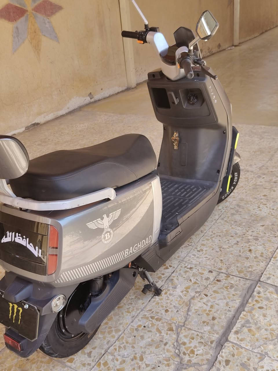 سلام عليكم ورحمة الله وبركاتة 👋
دراجه شحن للبيع شركت بغداد 🚴‍♀️
٦بطاريات علئ فحص 
بصمتين وسويجن 
ملف 2000 wولت 
اربعه سرع 
نضامpبارك نضام R بك 
لايت ثلجي عالي ناصي 
دراجه مكفوله كفاله عامه 
الموقع: بغداد ابو غريب الشيحه 
رقم او استفسار: ***********
السعر: رد تلقائي 
دراجه مكفوله من كلشي
