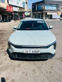 سياره k4 وارد امريكي السياره مرقمه ابأسمي الموديل (2025) اللون سمنتي ا...