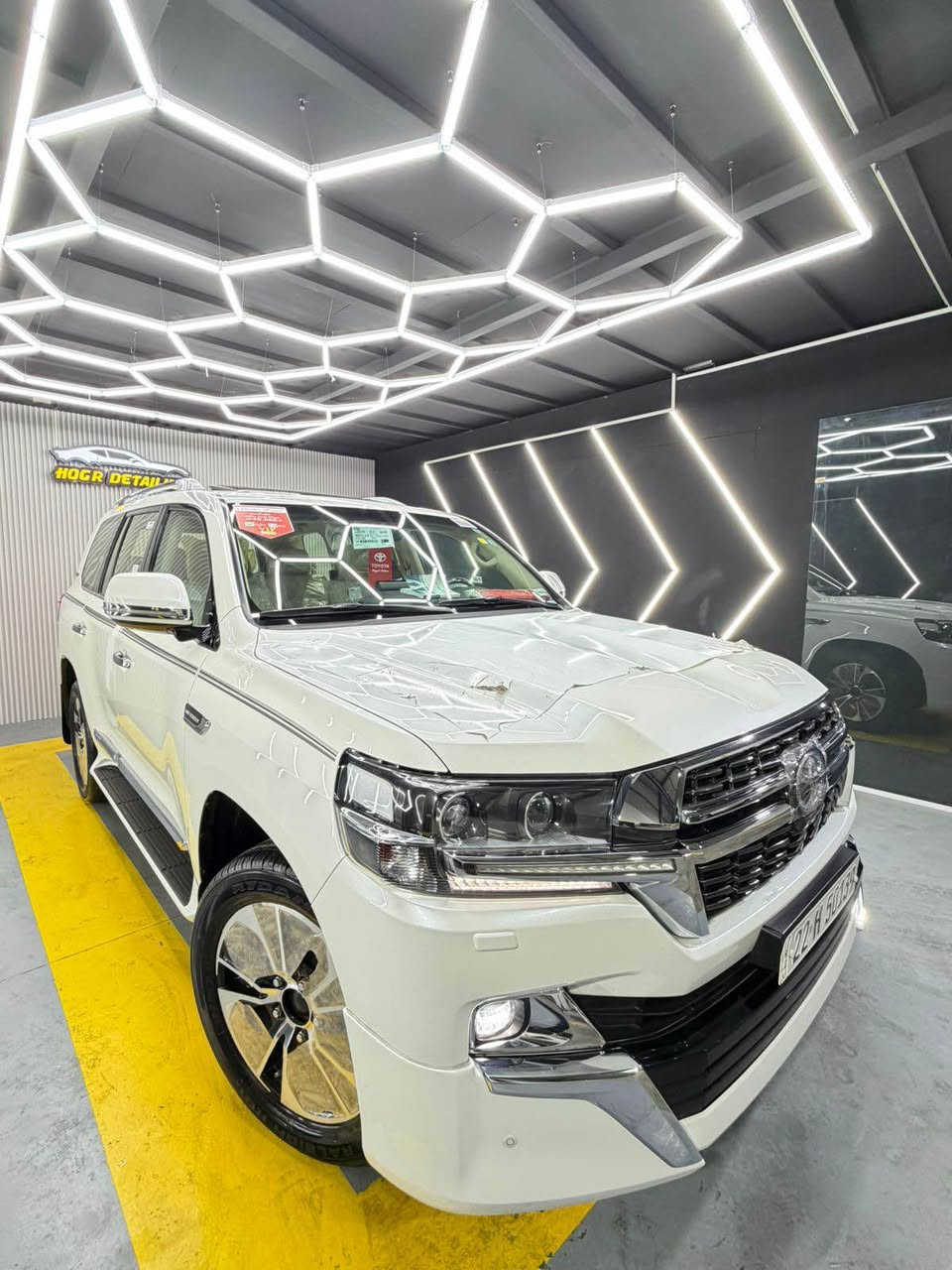 تۆیۆتا لاندکرۆزەر 2021 GXR شەریکەی ساس 🔷
 ٦ بستۆن مواسەفات فوول گراند تۆرینگ 
 ٥٠ هەزار كم هەزاری حەقیقی ڕۆشتووە 🔷
ئەشیاو گاعی و هەردوو بەصمە و وەصڵی شەریکەی ماوە

نرخ / ٥٨٨ و معامەلە 🔷
مۆبایل /  🔷***********

ئازیزان سەیارەکە هێشتا دەقی شەریکەیە دەعامی بۆ دەعامی بەشەرت هیچی نیە هەموو گیانی بەشەرت 🔷 
مەکینە و گێڕ بەشەرت نەکراوەتەوە دەنگ و بوخار و دوکەڵی نیە سفر سفرە .. 📦

مواسەفات گراند تۆرینگ فوول فوول ساس
( دەرگا جەگ و لایت ڕەش ،، لید ئیشارەت هەردوو کوشن کارەبا ٣ دووگمە ،، ٥ کامێرا ،، شەغال ،، وایەرلێس چارج ۸ ئێرباگ  ،، تەجیل قورعان ،، کەلە ئایپاد ،، سڵاید ،،بەسمە ،، شەغال ،، سەلاجە  ،،هەردوو کوشن کارەبا ،، کوشن جلد ،، ئاوێنە شەفت ،، نیضامی ئیکۆ ،، حاسەی پێش و دوا کامێرە ،، شاشە و زۆر مواسەفاتی تر ...) 

ئازیزان سەیارەکە لەسەر دەقی شەریکەی خۆیەتی و دەسکاری هیچ شتێکی نەکراوە بەشەرت نوقسانیەکی تیا نیە وەک شەریکەیە ... السليمانية, العراق
