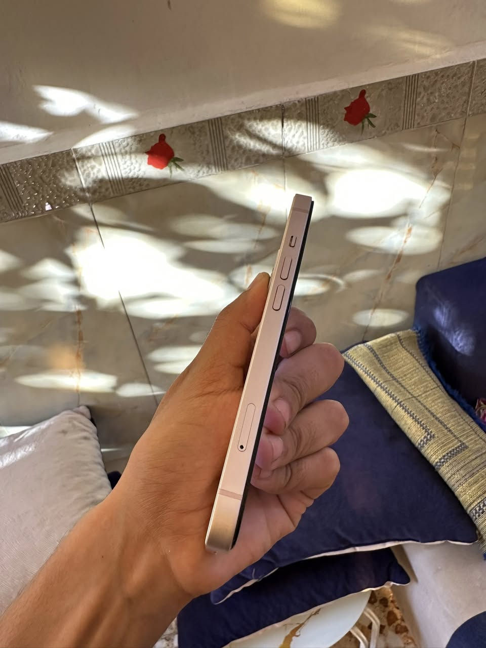 ايفون 13 العادي
اللون وردي 🩷 الذاكره 128 

التلفون مستبدل شاشه وبطاريه نسبتها ١٠٠٪؜

نت اتصال كامره فيس ايدي كله شغال ✅
نموذج AA/L الاصلي كارتون مطابق

السعر 300 وبي مجال بسيط 

مكاني بابل المحاويل / ***********
