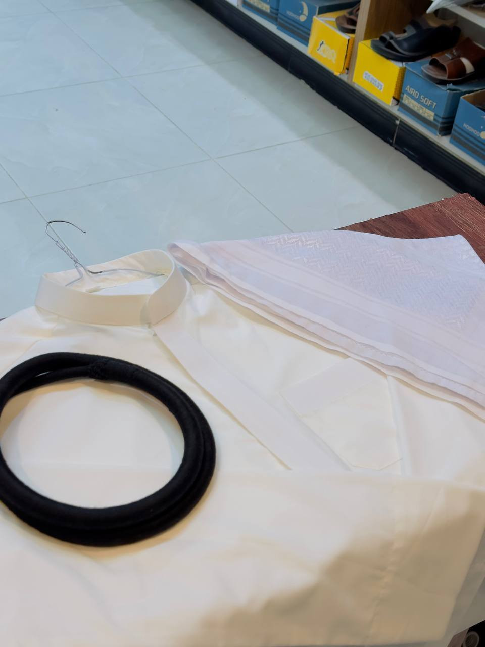 سلام عليكم اهلنه او ناسنه بخور الزبير وصل التفصال النجفي درجة اولى خامه صيفيه بارده وحلوه او عروضنه مستمره وياكم دشداشه وجفيه وعكال ب٣٠الف  العنوان فلكة الهنديه قرب مخبز الحوت مقابيل البيطري ***********
