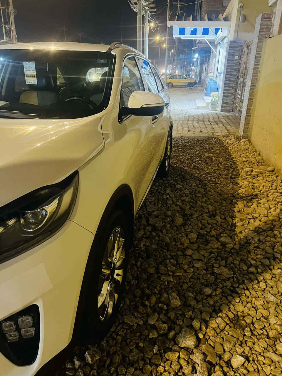 السلام عليكم 
كيا سورنتو وارد خليجي
رقم بابل  باسمي دولي
موديل 19 شكل ال 20 
ماشيه ٩٢ حقيقي شرط 
كفاله عامه ضربه تبديل شرط حتى الدعاميات 
حساس خلفي امامي
 سبعه راكب 
محرك سته سلندر كفاله 
كير 8نمر كفاله
تحكمات جهتين 
جي بي اس انفيكيشن 
شاحن وايرلس 
ترحيب عند الاقتراب 
ميري شفط كهرباء 
جنطه شفط
كشنات جلد اصلي كهرباء 
بصمتين بصمه تشغيل بصمه ابواب 
تخم تاير ويل كب19
بردات اصلي ثلاث عدسات 
دبل شباك نيكل 
العنوان ديوانيه مركز 
السعر 258 مجال كلش بسيط 
بيع ومراوس حسب القناعه 
***********
