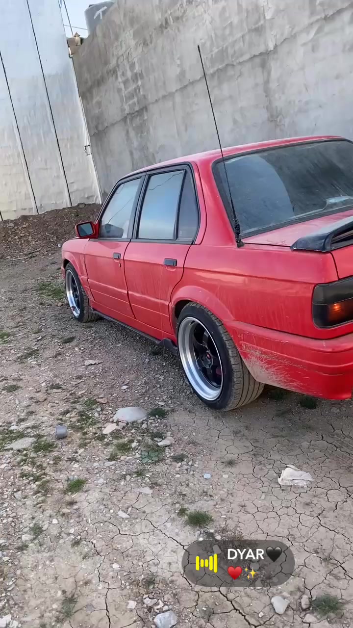 سلاوی خواتان لیبیت BMW زەعرا موديل ١٩٩١ مه كينه ٥٢٥ گیر عادى گير و مه كينه به شه رت فيته ر سه ياره كه تا خوا حه زكات جوان و تون و توله ناو داخلى سپورت تايه و ويل لوكه  ره قه م صلاح الدين سعرى ٣٨ گه لا و مه ع مه له ♥️
***********
