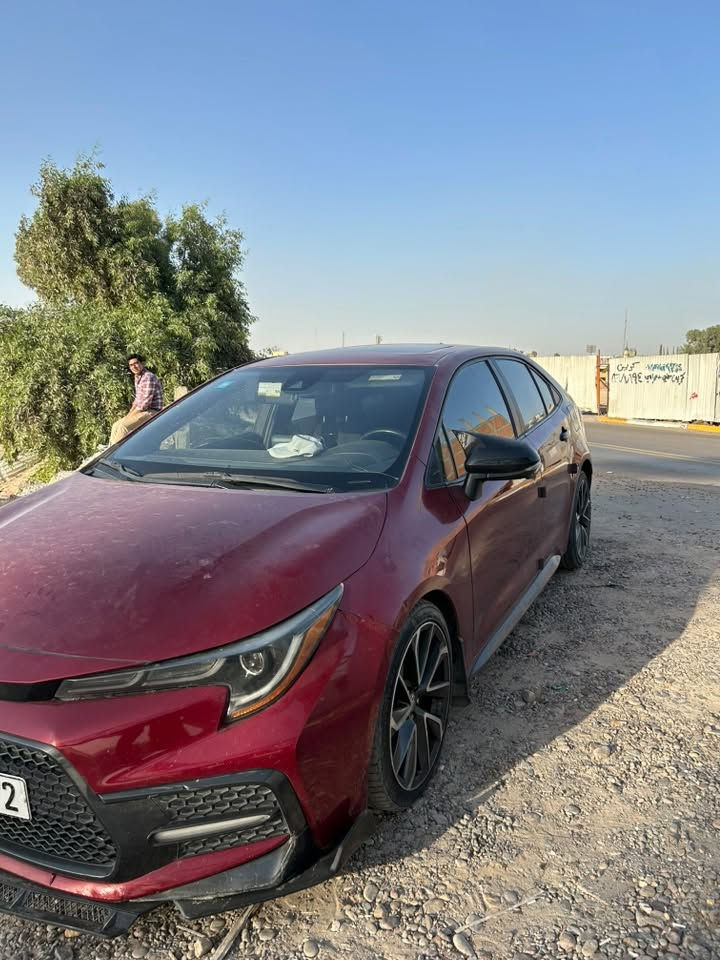 كورلا موديل ٢٠٢٢ مكينه ٢٠٠٠ فتحه رادار امامي وبالمري هم رقم كربلاء مميز رقمها معوقين بعد سنه وتنفك شرط الوكاله عامه سياره بدون ايرباك حادثها خلفي سعرها ١٣٠ ورقه بيها مجال شي بسيط. ***********
