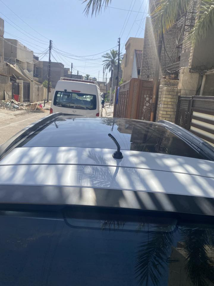 السلام عليكم
سبورتج ٢٠١١ خليجي محرك ٢٠٠٠دوش 
فول مواصفات عدى البصمه كامره خلفيه بلاد بانوراما فتحتين السياره ماشيه ١٨٥ 
داخل جلد ارضيه وكشنات 
الحادث موضح بالصور ضربه بين البابين بس انصبغن ثنينهن مباوك صبغ فقط بدون معجون تبريد شغال بالحقيقه احلى من الصور السياره
مكان السياره الدوره بغداد ***********
السعر ١٣٢ وبيها مجال
