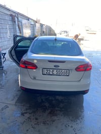 فورد فوكس اس 2017 ابيض.. رقم أربيل جديد السعر 86 ورقه .. االحادث مرفق ...