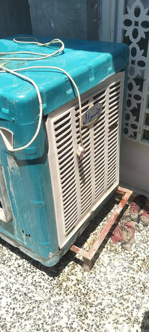 السلام عليكم مبرده حجم 2 ونص نضيفه للبيع سرعتين بـ 60 وبيها مجال ***********
