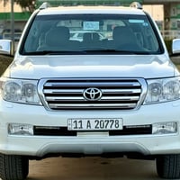 لاندكروز  موديل 2011 ستينيه اصل   محرك 8 سلندر  GXR  رقم بغداد بسمي رق...