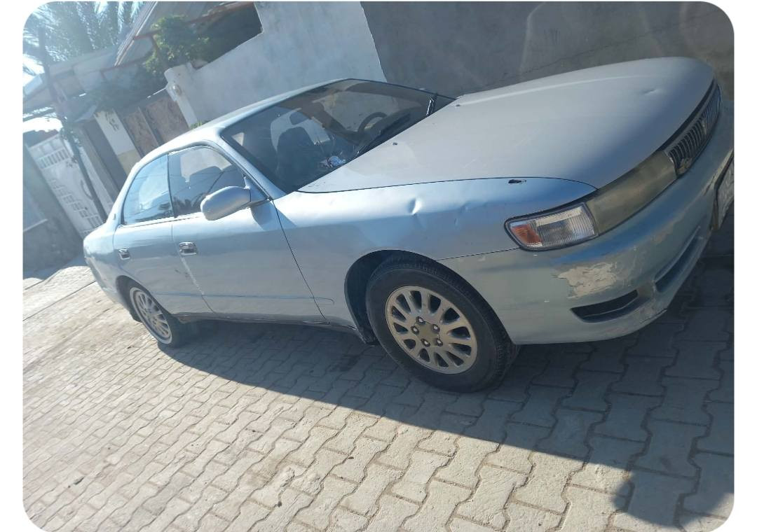 السلام عليكم شيزر موديل94 رقم واسط سياره مكينه كير كهربائيات  نضاف مكفولة من الكص ونقل الجثه الجامه الخلفيه مكسوره مكان النجف السعر 38 رقم ***********
