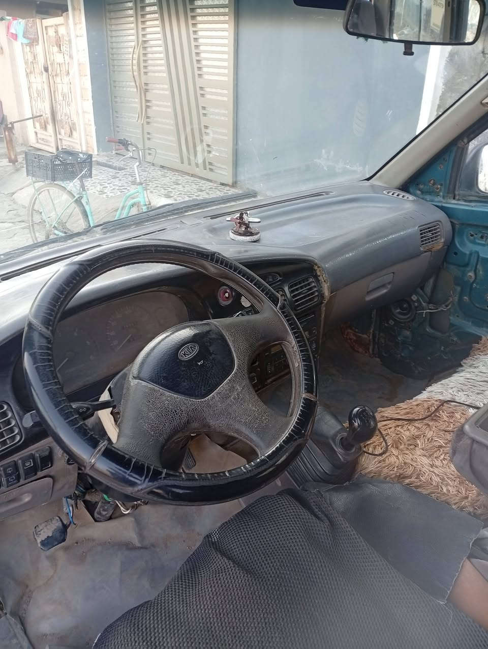 سلام عليكم سياره بريجو مكفوله محرك وكير موديل ٩٧ اسعر 45 وبيها مجال حك اجيه
 هاذه رقمي ***********
