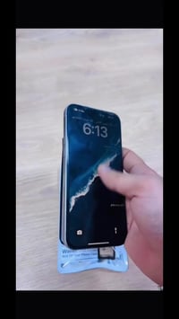 محفظة لاصقة • جيب بسحاب • اسود بيجي