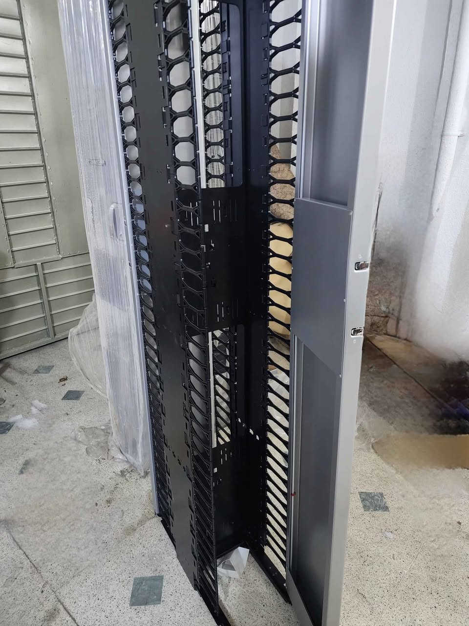 سلام بەڕێزان ئەم دوو کابینەیەمان هەیە بۆ فرۆشتن هەر لە ناو ڕەسمەکان بەکارهێنانی و گرنگیم نوسیووە کێ موشتەری بوو چات بنێرێت ئەمە بۆ کۆمپانیاکانی پەیوەندی و ئینتەرنێت گونجاوە السليمانية, العراق


**إذا كنت صاحب هذا الإعلان وتريد حذفه لأي سبب، رجاءا أرسل رسالة إلى الدعم الفني**