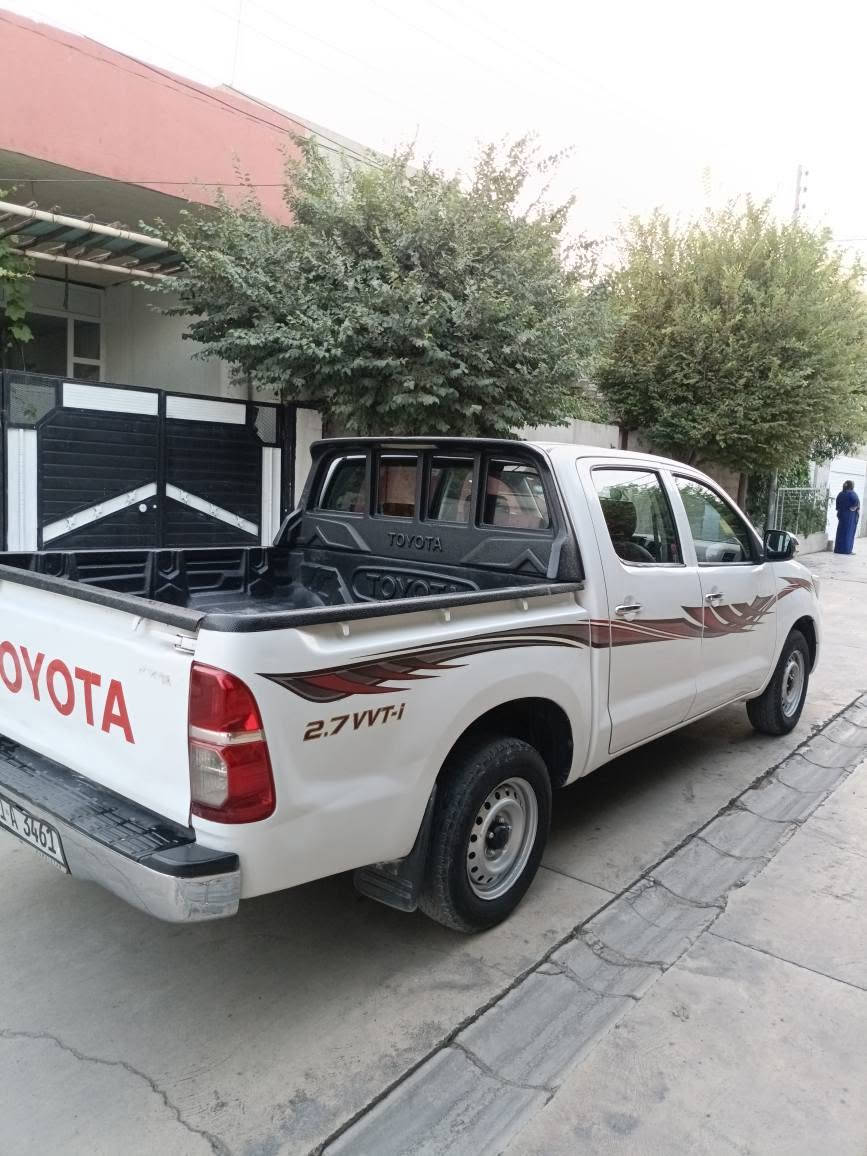 مەرزێە مۆدێل2010سعودی ناوسور
مە کینە بجوکە گێڕو مە کینەی نە کراوە تەوە بەشەرت فیتر
سه نەوی تازە
شاشە ئای پاتە تاقمە تاێە ی تازەێە
پارچە ڕە شە لەسەر ساقی قرجێکی بجوکی هە ێە 
سەێارە کە باقێاتی جوانە هەموو گێانی بە زمان دە فرۆشم ماڵی دۆستە
سعری120گەڵا
ژم***********
***********شوێن سیدسادق السليمانية, العراق
