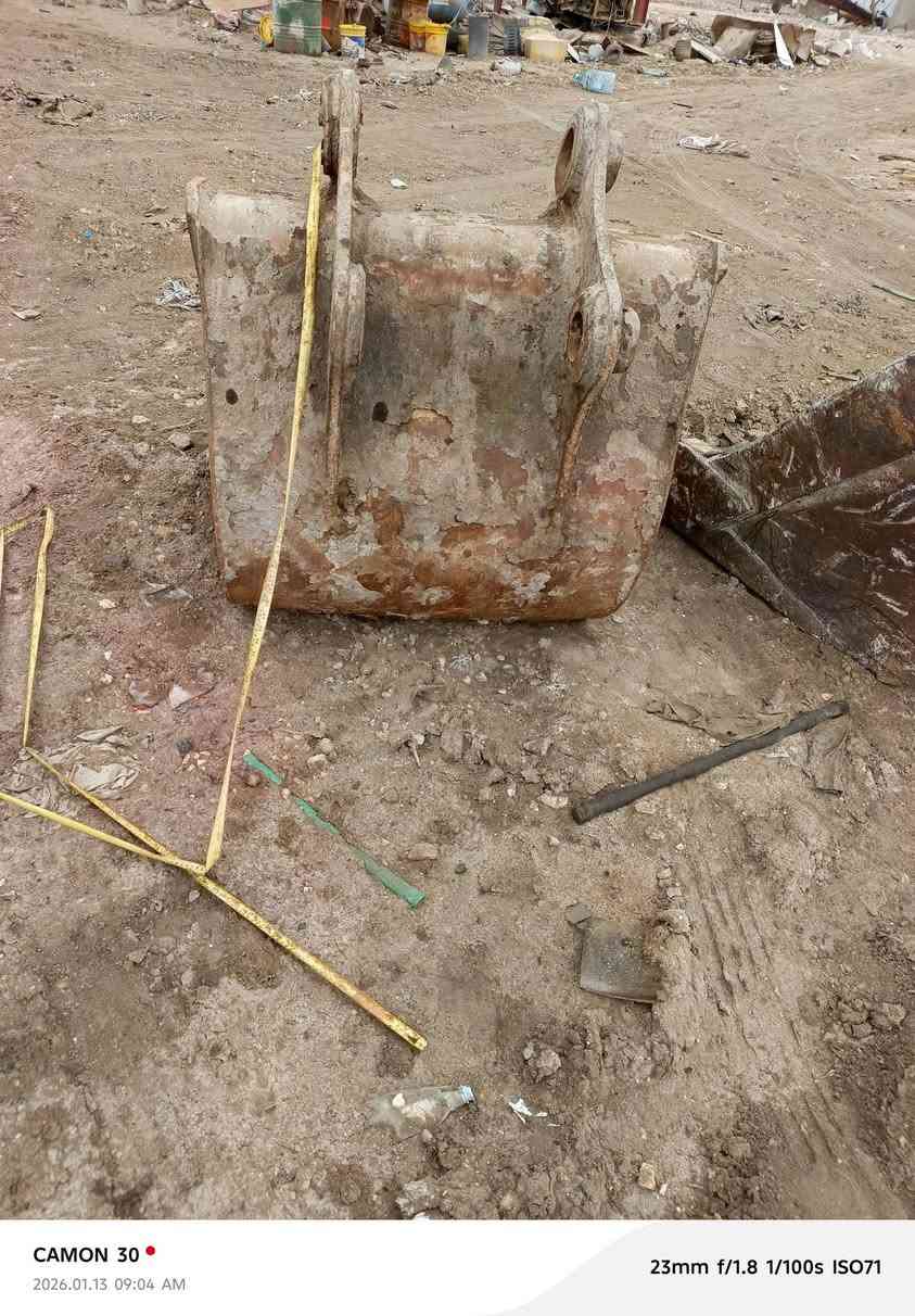 كيله، حفار، ٣٥٠عرض ١٣٠بلاديه، بوش، مابيه كسر، ولا لحيم رقم ***********اسيا، ***********
