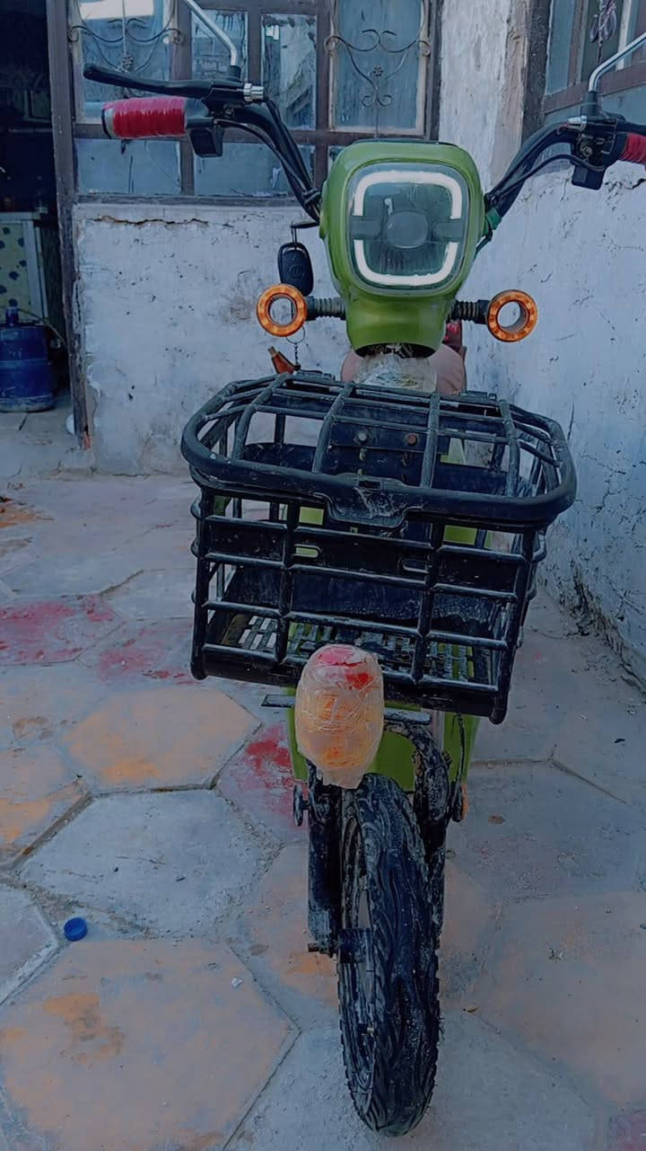 دراجة شحن للبيع
المكان نجف/ كوفة
السعر:200 الف 
رقم الهاتف :***********
جديدة عايزها باتريات
