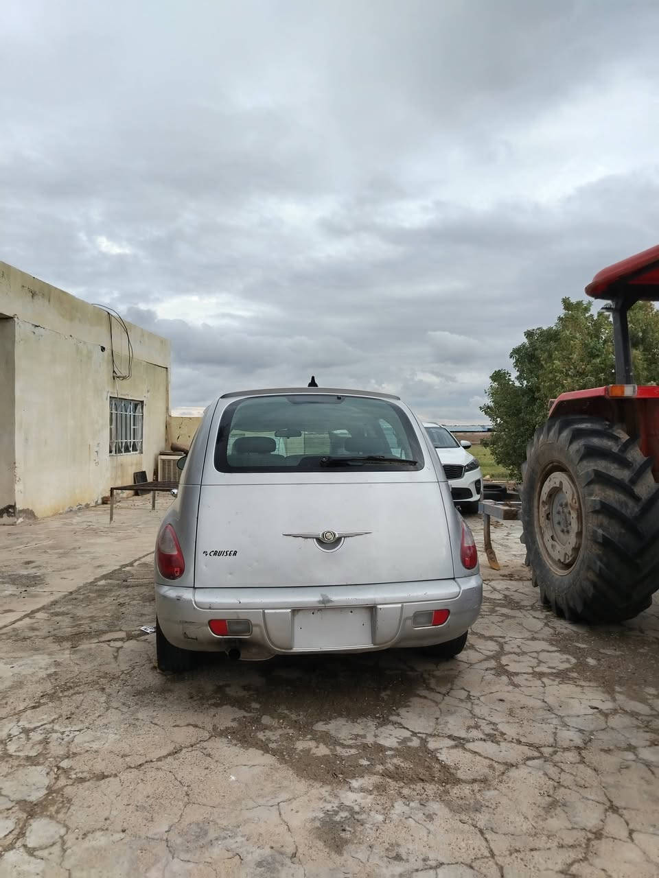 بيتي كروزر 2008 السياره منفيس داخله قرص شؤون راعيها بغداد كهربائيات كلها شغاله تخم تاير كدام جدد السعر 14 وبيها مجال *********** مكان السياره مكيشيفة
