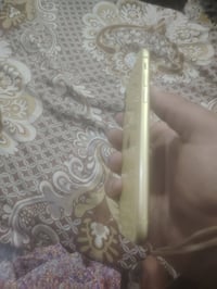 آيفون ١١ • ١٢٨ • مبدل بطارية