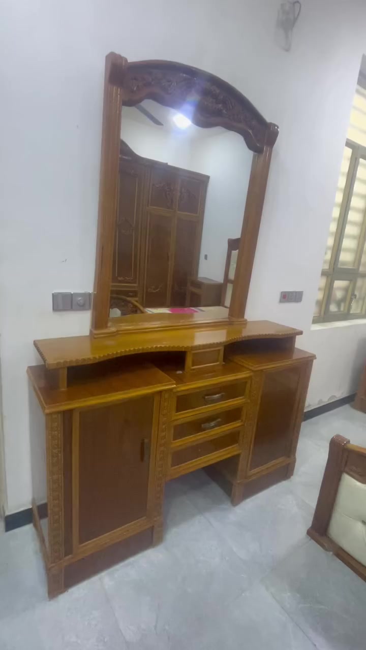 للبيع غرف صاج وجه وكفه 5 ملم شغل تسكام بغداد الثعالبة ***********
