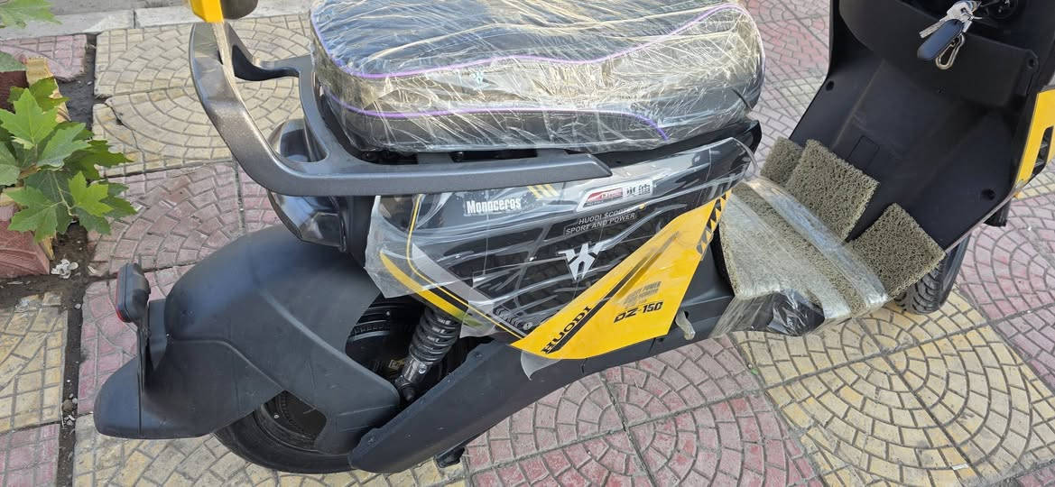 السلام عليكم. ماطور شحن  بطارية ليثيوم فوسفات السعر مليون ومية 1100000 رقم الجوال
***********
