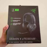 سماعات • مستعملة • حالة ٥٠٪