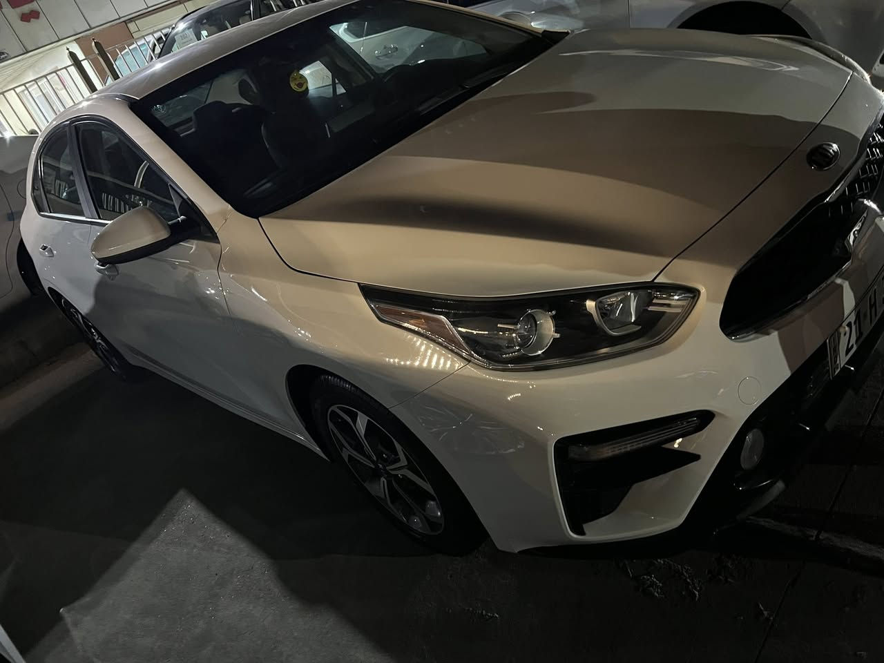 السلام عليكم سيارة فورتي موديل 2021 وارد
2 قطعة صبغ جاملغ وبنيد بدون دواخل
رقم وسنوية جديد شرط تحويل
ماشية 60
السعر 132 
للاتصال ***********
مكان سيارة سليمانية
محرك وكير بشرط
