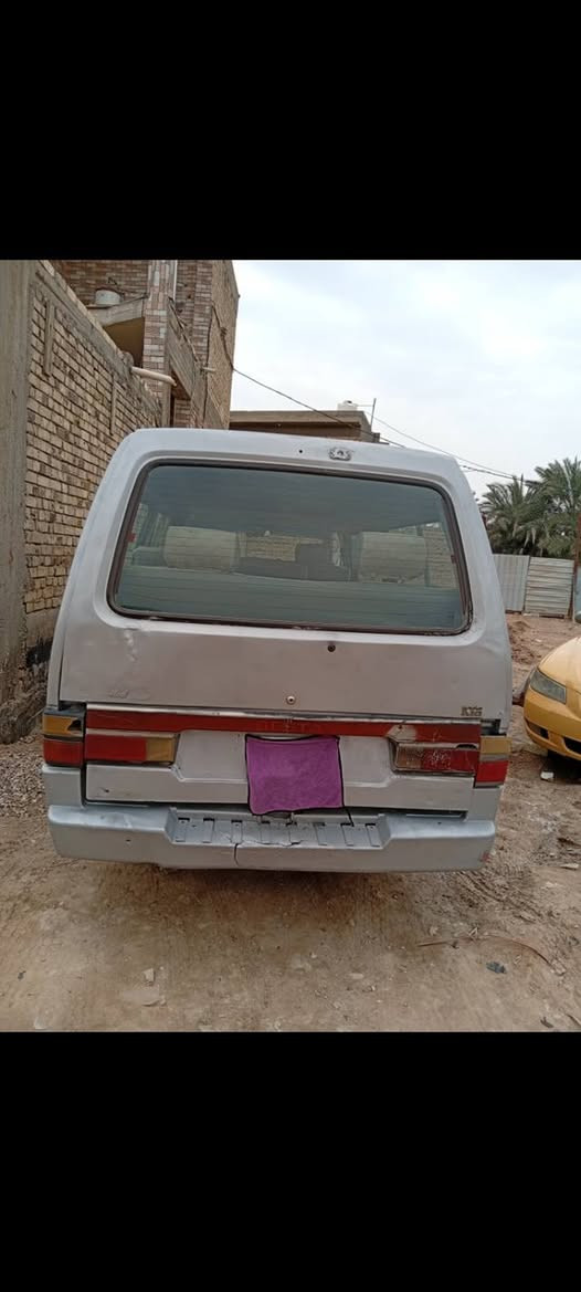 كيا بستا مديل 94 رقم بابل الماني سنويته لل28 هيئه وغرامات مصفره مكينه وكير وحداديه وكسن جدد سياره جاهزه سعره 32 وبيه مجال مكانه بشاميه.    ***********
