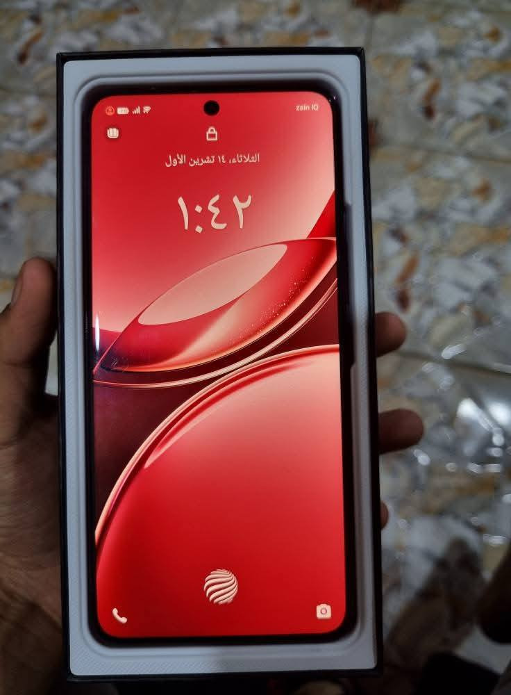 السلام عليكم جهاز فيفو 50  لون ياقوتي
12/256
  شخط مابي 
السعر 500
المكان البصره القبله حي القائم 
مراسله الصفحه او وتساب
***********........  يوجد توصيل
