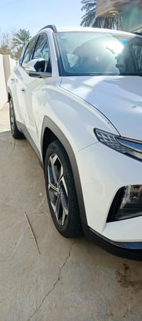 توسان للبيع موديل 2024 خليجي فول مواصفات كشنات جلد ويل 19جنطة كهرباء ع...