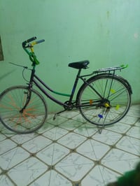 شباب بايسكل بناتي للبيع نضيف 07714368443