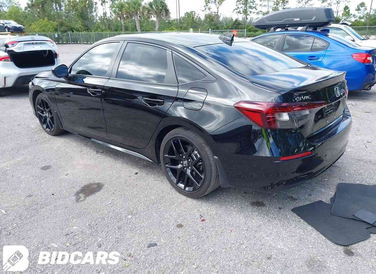 السلام عليكم 
 للبيع 
2025 هوندا سفك 
هايبرد محرك 2.0 
SPORT 
مواصفات
فتحة
بصمة
هندبريك اوتو 
شاشة
رادرات 
وبيها هواية مواصفات 
ضررها موضح بلصور كلين تايتل فقط الشباك مكسور 

نكفل السياره من الحوادث الثانويه والغرق والتصليح والحريق 
والمحرك والكير 😌🔥
العداد 10000
نعمل بنضام العربون لحين وصول السياره 
موعد وصولها بعد  35 يوم 
للاستفسار 
***********
شركةكاليفورنيا للمزادات الامريكية والكندية
بغداد حي الخضراء
