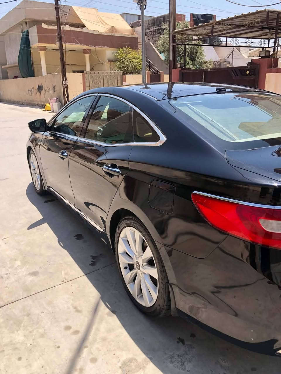 السلام عليكم 🚗✨
هيونداي أزيرا 2013 خليجي للبيع في كركوك 🇮🇶
​المحرك والكير: ⚙️ شرط الفحص وبحالة ممتازة.
​المواصفات: ❄️🔥
​تبريد قطعتين ❄️
​بردة خلفية 🪟
​كشنات كهربائية 💺⚡
​مرايا شفط 🪞
​وباقي المواصفات المعروفة فل كامل 🚙
​البدي: 🎨 صبغ فقط في منطقة قرب قبق البنزين (بدون حوادث قوية).
​السعر: 💰 133 ورقة وبيها مجال بسيط للشراي
🤝
​مكان السيارة: 📍 كركوك
​📞 للإستفسار والتواصل يرجى الاتصال على الرقم:
*********** 📱
