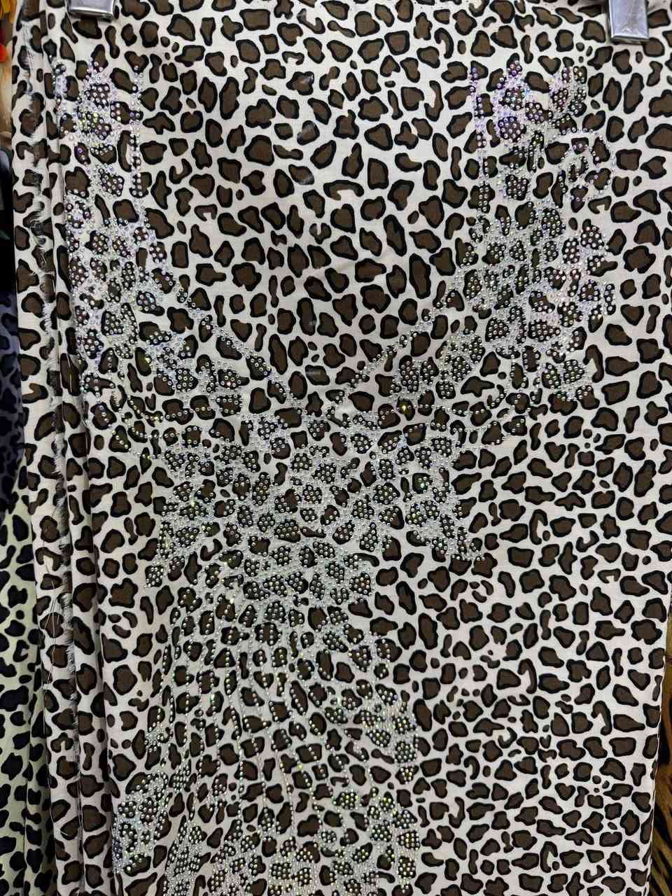 مخور رمضاني موديلات جديده 🌺

خاصة للدراعات ودشاديش رمضانيه 😍

والسعر جدا مناسب قطعه فقط ب 10.000 

قماشه كشمير جلد النمر  الاصلي مابي لايلون 
القطعه مترين ونص مطرز صدر وردن ستراس حراري الاصلي 
توصيل لجميع المحافضات 5.000 
متوفر جمله ومفرد كميات


**إذا كنت صاحب هذا الإعلان وتريد حذفه لأي سبب، رجاءا أرسل رسالة إلى الدعم الفني**