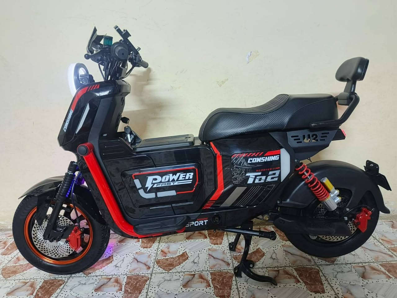 استخدام شهرين الدراجه  الجديده 900مالته رايده650دراجه كله مفوله حجم چبير موناعمه تايرات حجم اكبار  الشحنه الوحده تمشيك40كيلو دراجه على وضع الشركه لوك بعده نوعيتهU2 غنيه عن التعريف متلكه مثله بديالى لتعبني ولاتعبك متشتري لتراسل ولاتعال اطلعلي اتريد تعال للعنوان وبخدمتك حبيبي وعلى كلامك فول الدراجه متانه وقوه وتمشيك والله هواي *********** المقداديه_ناحية الوجيهيه
