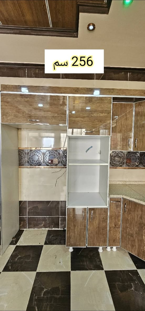 كونتر بلاستيك وسوني مرمر شبه جديد السعر 450 الف العنوان دوميز شارع المعسكر مقابل فرن بيشمركه للتواصل كورك واتس فايبر ***********
