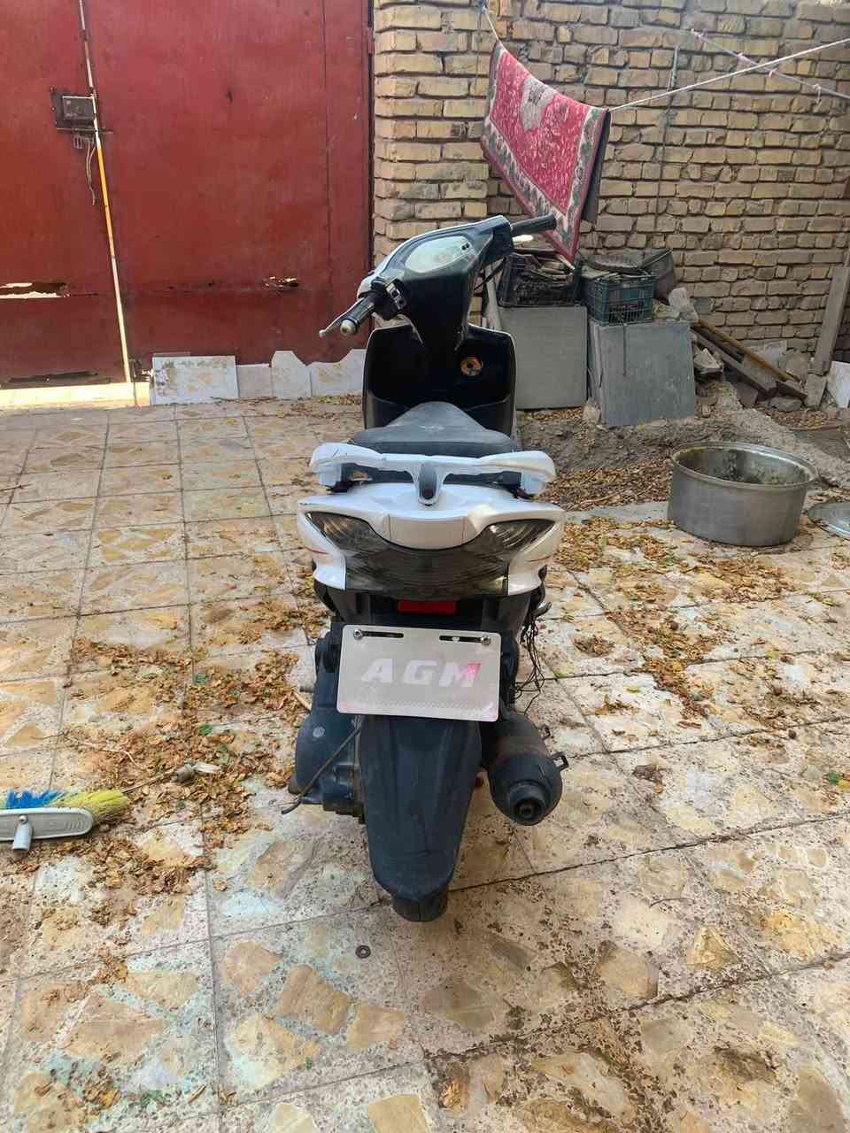 🛑كوم حديد🛑
طافية 
السعر 100 🔒  قفل 
للاستفسار *********** متوفر واتساب و اتصال 
عنوان ناصرية قرب المدينه المائية
