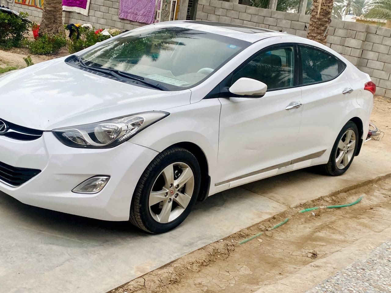 النترا.  ٢٠١٢.  خليجي
بيها صبغ شي بسيط كلش. بدون ضربه 
 
محرك 1800. مبدل كازكيت 

سياره مال جناي جاهزه من كلشي 
رقم بغداد.   سنويه. لل ٢٨

السعر. 108 وبيها مجال 
الموً شراي رجأ لا يتصل 

***********
