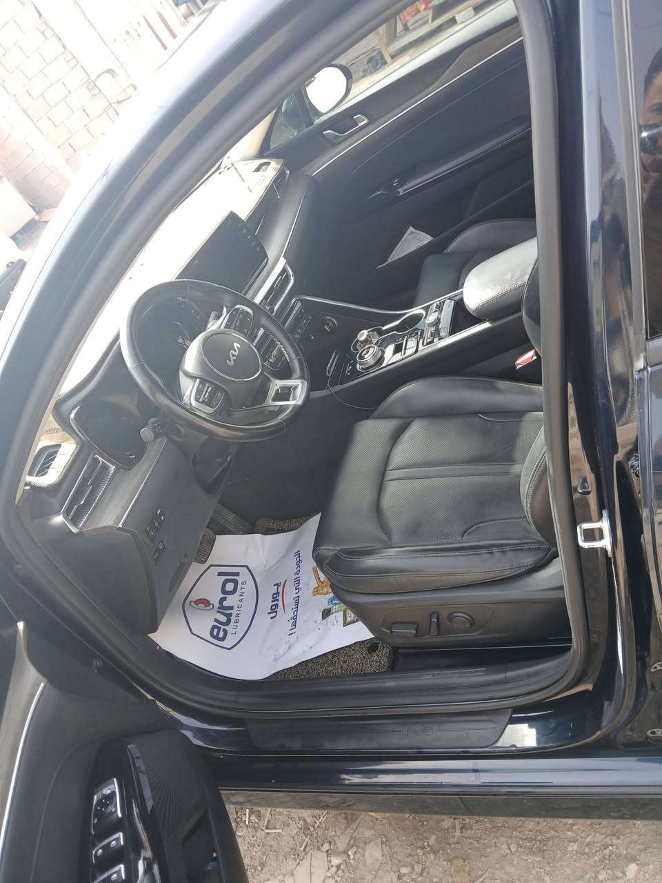 🚗 للبيع كيا K5 هايبرد موديل 2023

▪️ المحرك: 2000cc هايبرد▪️ الممشى: 60 ألف كم

✨ المواصفات (فل كامل ماعدا الفتحه):

كير ماوس

 تبريد  خلفية كشنات اماميه تبريد +تتفأه

شحن وايرلس

تحديد مسار + سياقة ذاتية

 حساسات وكاميرات رادار امامي رادار خلفي مانع تصادم بريك ذاتي 

مواصفات كثيرة جداً

🛠️ الحالة:

حادث خفيف جهة اليمين (الجاملغ + طكة بسيطة بالباب الطخه صايره شطح )

لا يوجد لغد ولا شاصي

قبغ جنطة مبدلة

الجاملغات الخلفية كلير بدون قطرة معجون الطخه الخلفيه امعمره ابكوريه 

السيارة نظيفة جداً الله شاهد عليه سياره جديده بمعنه الكلمه برغي متصرف عليه 

💰 السعر: 17,000 قابل للتفاوض بالمعقول📍 الموقع: (بغداد حي اور قرب جامع الفردوس)📞 للتواصل: (***********
