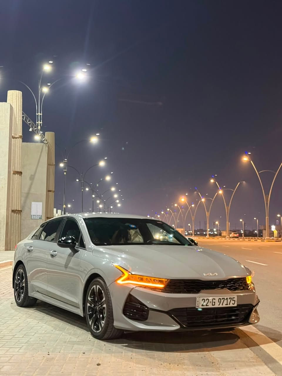 السلام عليكم
K5
فول ماعده بنرامه 
السياره ماشيه86الف
رادارات امامي وخلفي 
كشنات حضن 
المكينه 1600تيربو 
المديل 22 
كفاله البدي من دكت الجاكوج فقط البنيد حادثه السياره اليبل واحد
السياره حداديه بلاديه جاهزه ربع ماذب عليه 
العنوان البصره حي القضات 
السعر 190$
الرقم الهاتف:***********
