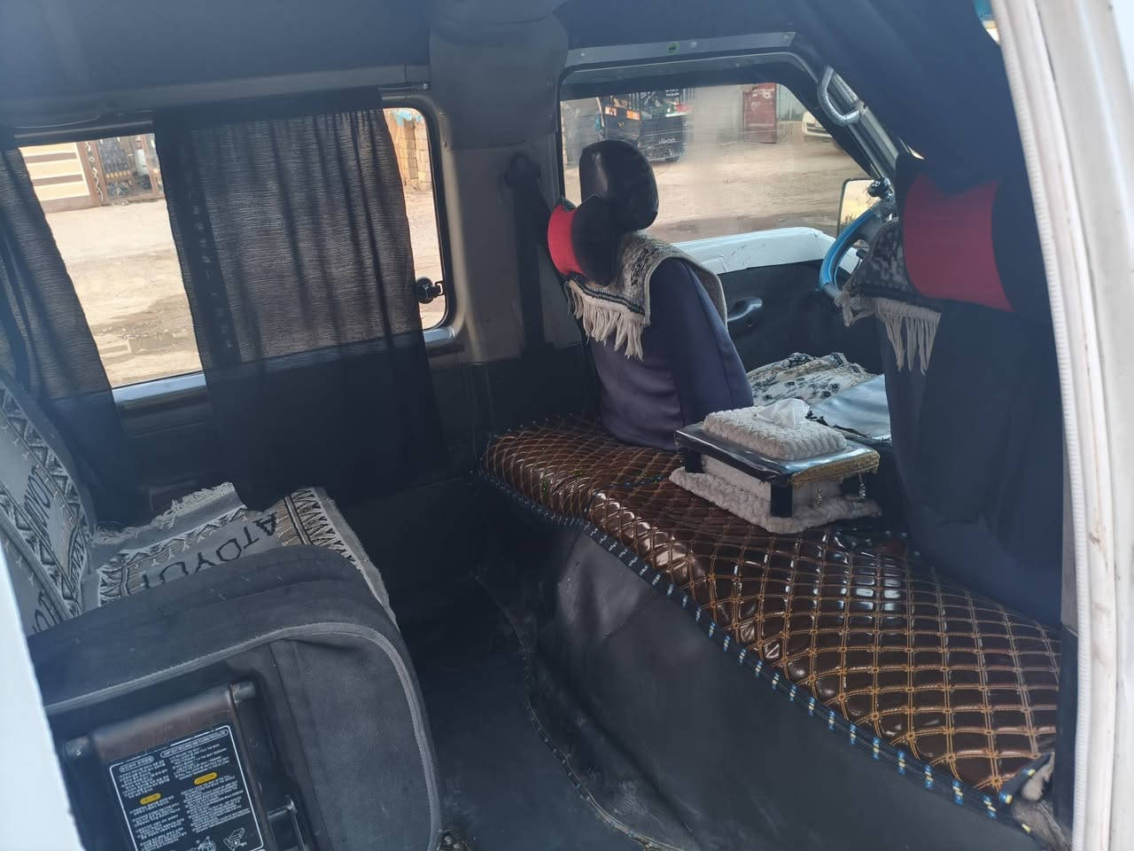 سەلامی خوا لەهەمولایە هوندا مودیل 1998 ئارم پلاستیک سلیمانی مکینە فارە دوقایش گیرو مەکینە اکسل بەشەرت چوار تایەی تازە تەقەو ڕەقە بەشەرت بۆیاخی حیزامە یەکلا کوشن  فارە لایت زینون دەرگا کارەبای بەسمەو  مەسرەفی تیانیە شوین کەلار بۆ سعر تیلکە یان نامە بنیرە ***********
