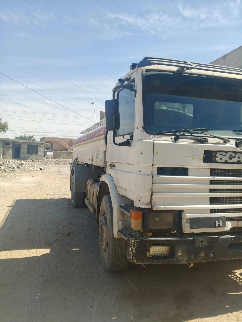 السلام عليكم للبيع تنكر سكانيا 113موديل 1993 رقم بغداد دولي بسمي شرط تحويل كير محرك شرط طوناج جديد وgbsهم بي تحويل مباشر السعر 135 وبي مجال الا ستفسار الاتصال ***********زين *********** اسيا
