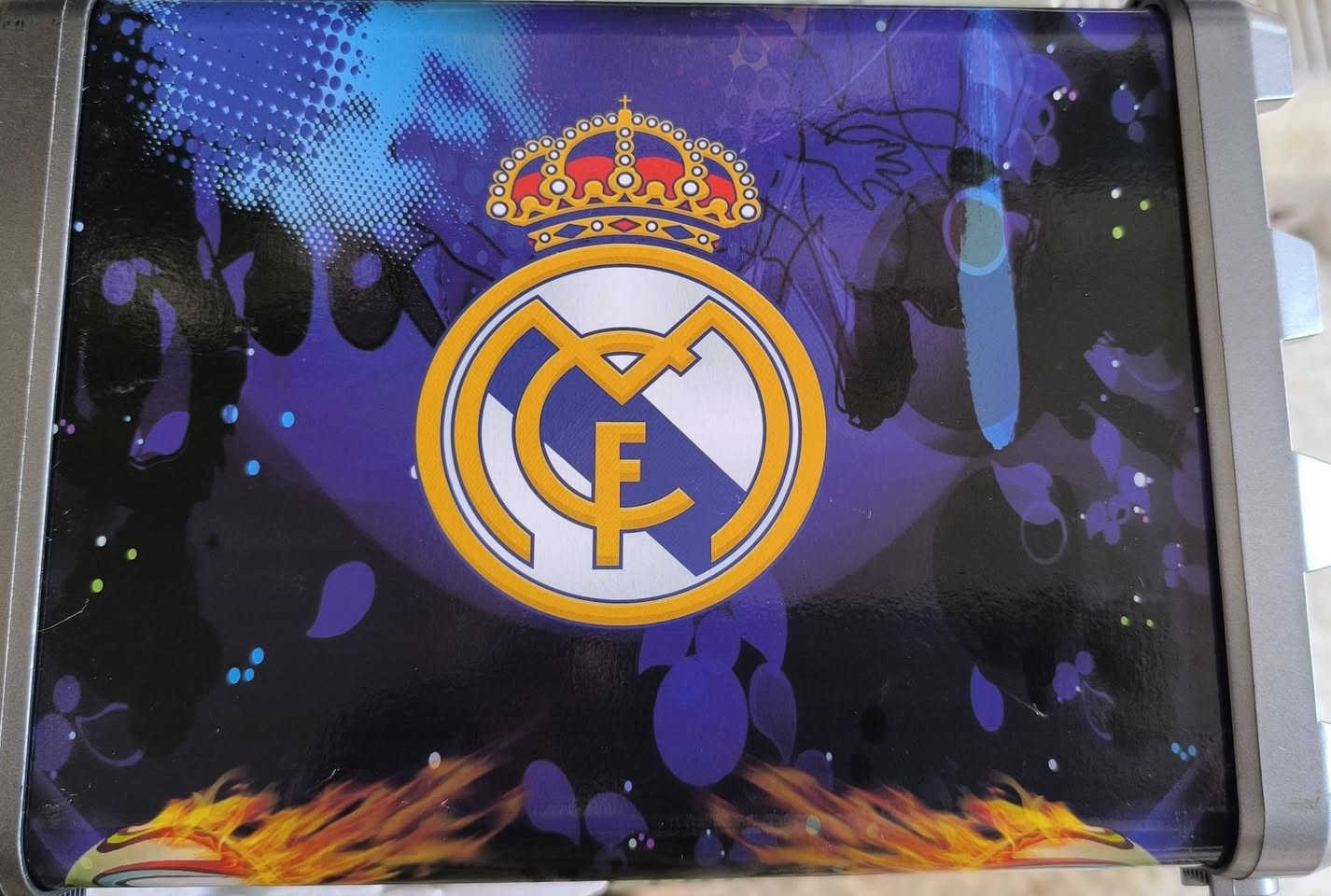 ام بي ثري باله اوربي جديد
فول مواصفات
خدمة توصيل. محافظات
***********
السعر 25 الف
