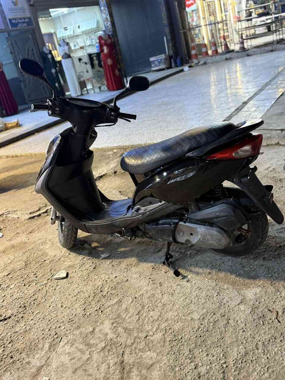 متاح بريز لايت جوة نوزل ياباني خطين مكفولة كفالة عامة مكينة خرسة ما ينسمع صوتهاكهربائياتهة شغالة كيج سرعة كيج بانزين شغال بيهة منضومة زنون اصلية +بيهة سستم مضخم صوت +مريي بلاديات 
سعرها ٧٥٠ بغداد البياع ***********اوراقها الاصلية موجودات
