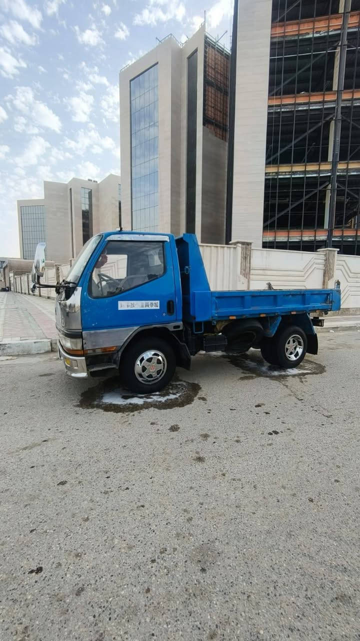 سلام عليكم كنتر بزون للبيع مكفوله مديل 95 مداور ثاني يوم السياره جاهزه للعمل تخم تايرات تخم ستيل مكينه كير اكسن خير من الله كهربائيات كلها شغاله  مكينه 33 سعرها 135 وبيها مجال قليل مكاني ناصريه مركز وهاذه رقمي ***********
