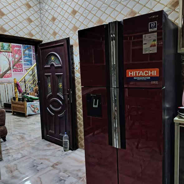 للبيع بيت مساحة240
المفرك المدخل الرئيسي الشارع السايدين خلف فرع حجي ناصر 

غرفتين نوم وصاله وستقبال ومطبخ وكليدور وسقيفه وحديقه وكاونتر
***********
