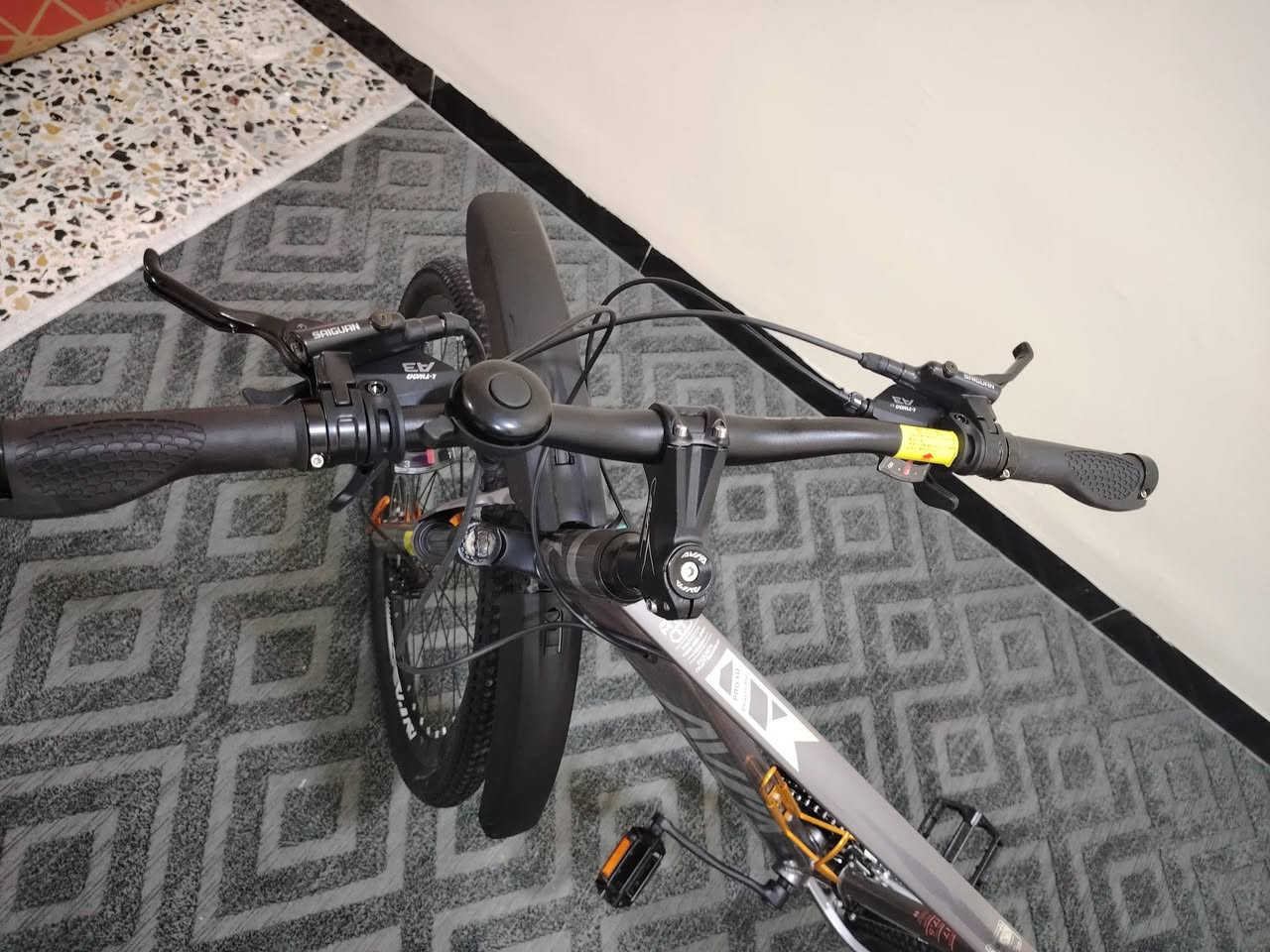 سلام عليكم باسكل جبلي حجم 27 او نص بريك دهن دبلات جديد ولله ما صاله سبوع السعر 200 او الرقم*********** واتساب فقط
