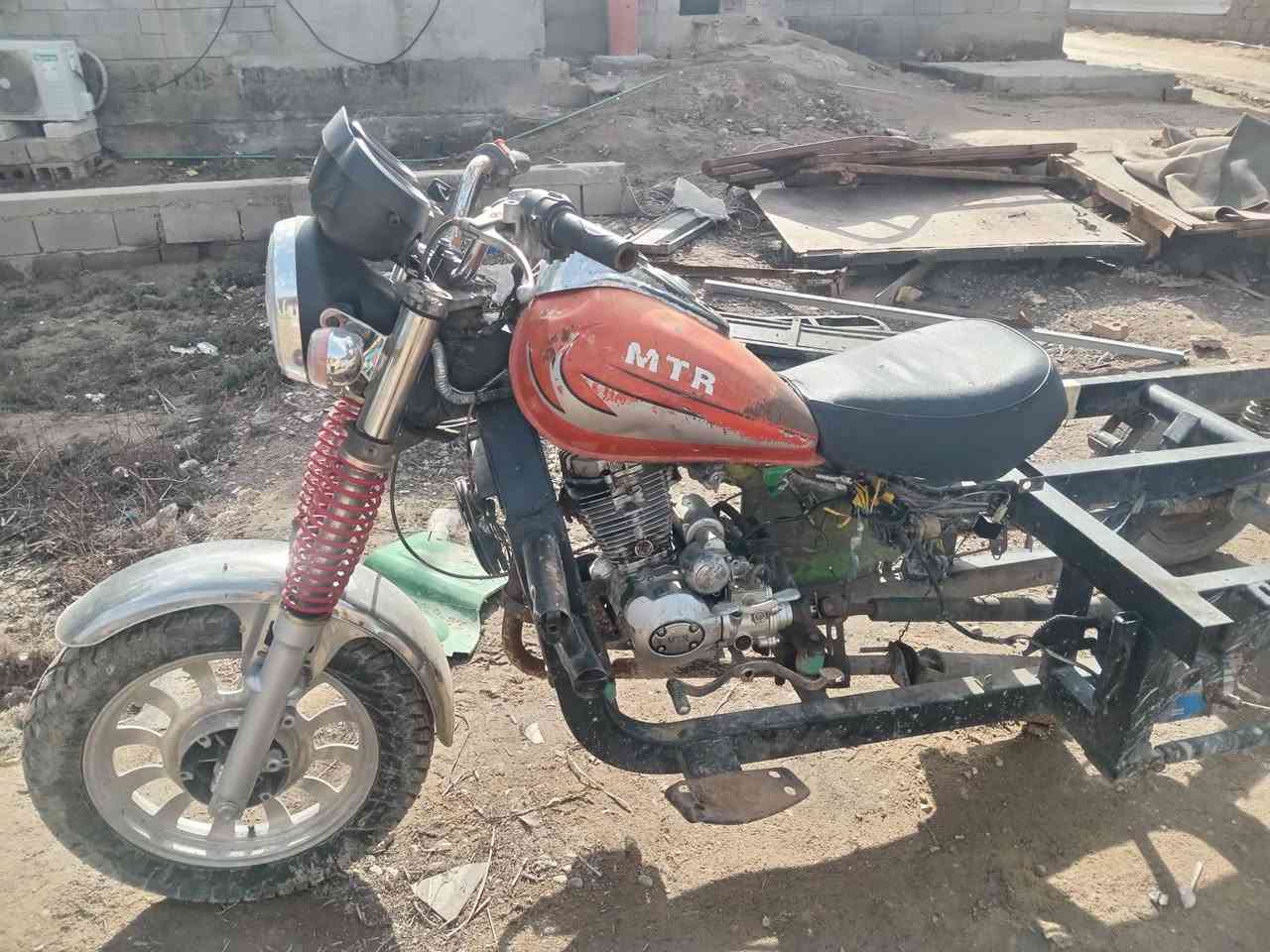 السلام عليكم ستوته فرس موديل 15 بدون بدي اوراق أصولي وبليته بيهه مكينه مجفته عوزهه ترتيبات السعر 850 وبيهه مجال  دبلات جدد كهربائيات شغاله عنواني ابو الخصيب باب طويل قرب جسر اللكَطه مامتواجد عل نت ***********
