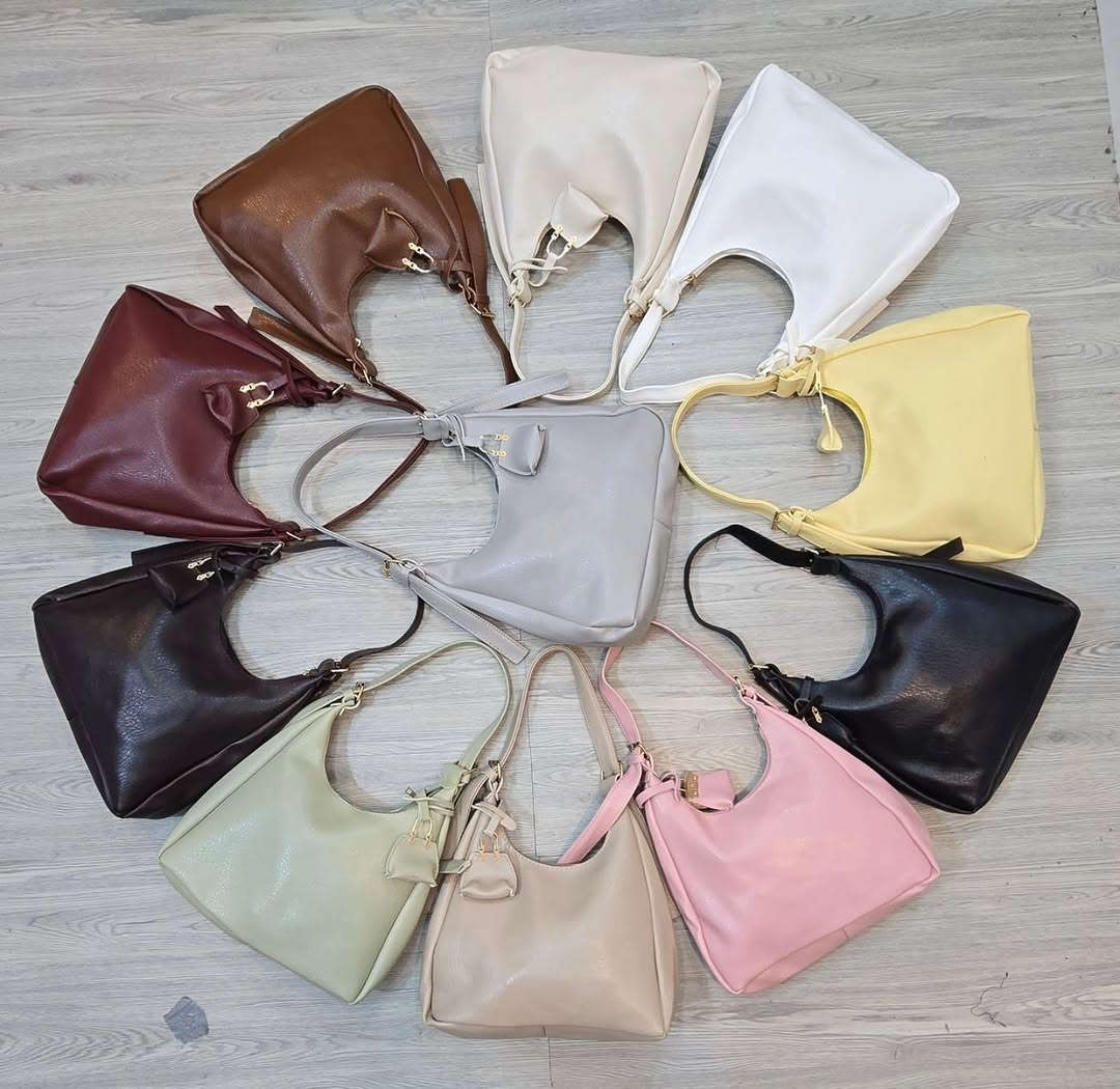السعر 11,000
الأبعاد (23*25) سم


**إذا كنت صاحب هذا الإعلان وتريد حذفه لأي سبب، رجاءا أرسل رسالة إلى الدعم الفني**
