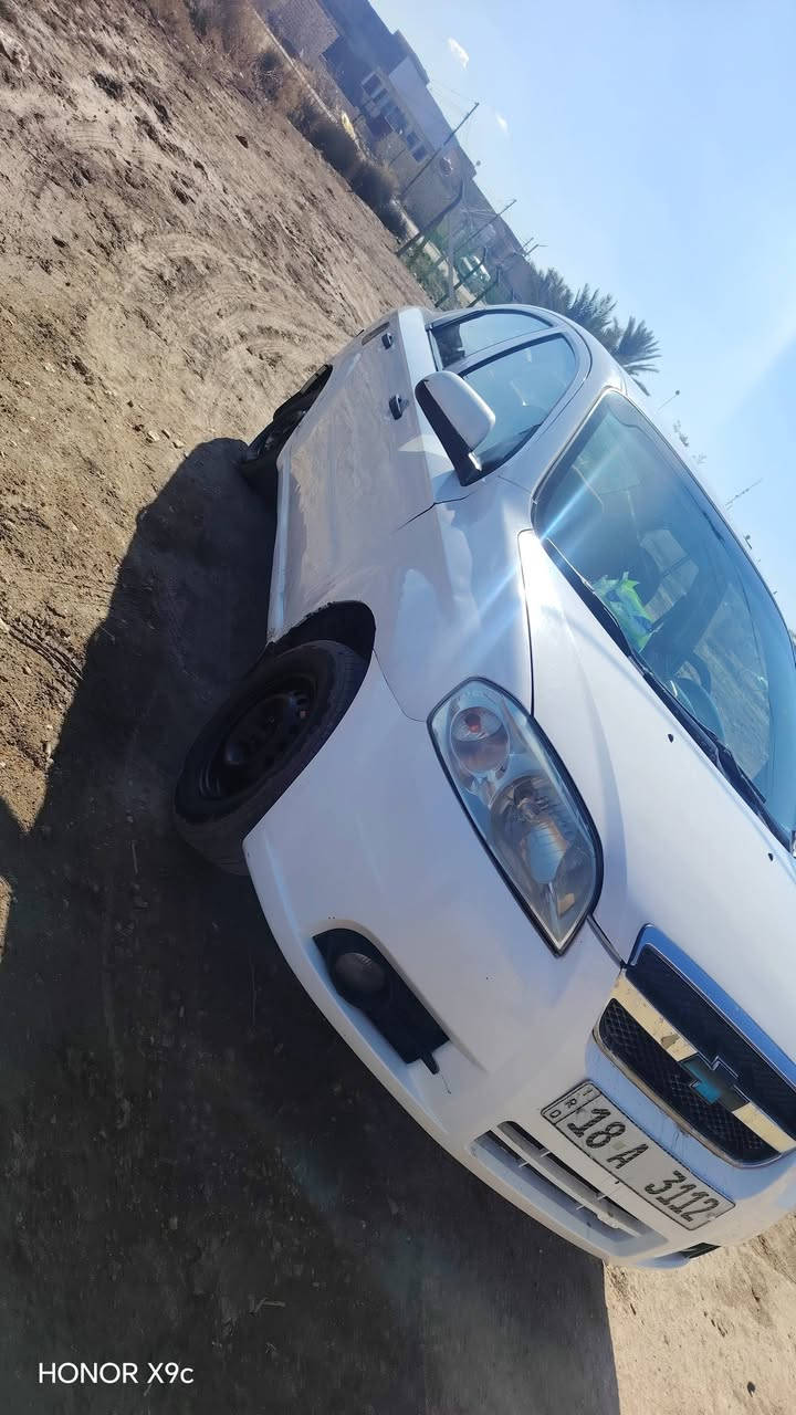 افيو خليجي موديل 2007 خليجي 
مكينه وكير كفاله تخم تاير حداديه تبريد ثلج شاشه كامره 
رقم بابل انكليزي مكينه 1600 
كير عادي مكاني بابل القاسم السعر (51)
***********
